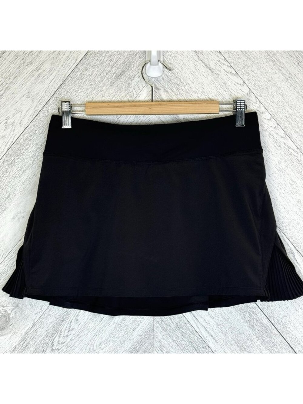 Lululemon Play Off The Pleats Skirt Skort Size 6 Black Golf Tennis Pickleball